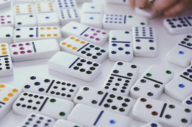 Techniques in playing Domino